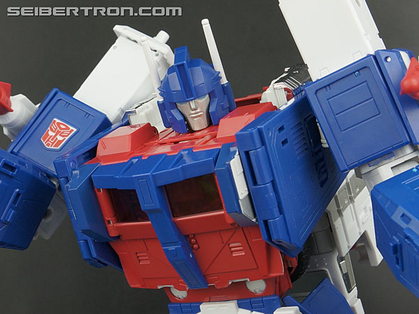 Transformers Masterpiece Ultra Magnus (Image #210 of 377)