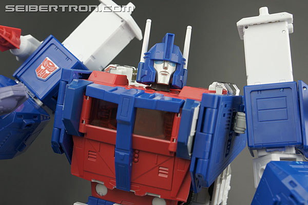 Transformers Masterpiece Ultra Magnus (Image #216 of 377)