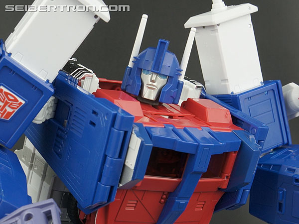 Transformers Masterpiece Ultra Magnus (Image #224 of 377)