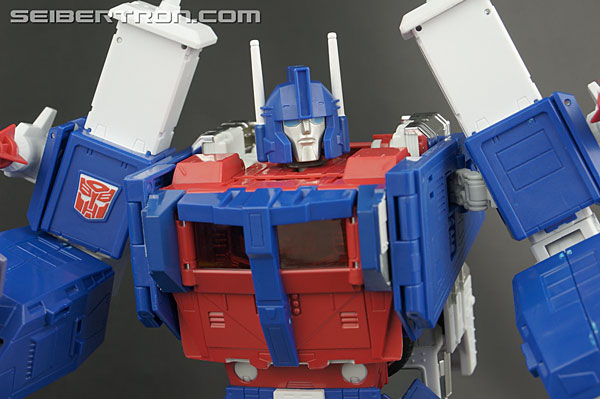 Transformers Masterpiece Ultra Magnus (Image #236 of 377)