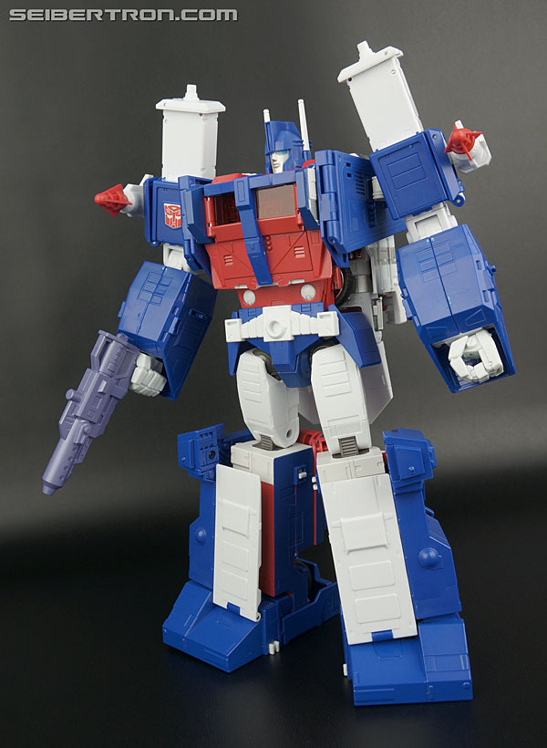 Transformers Masterpiece Ultra Magnus Toy Gallery (Image #238 of 377)