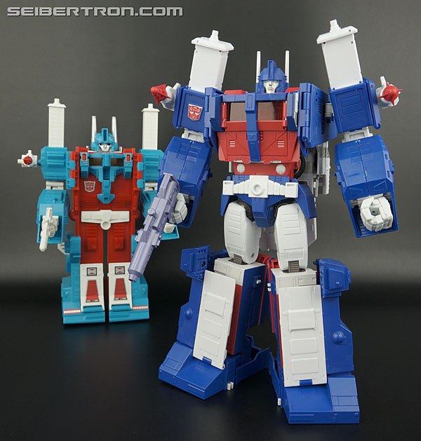 Transformers Masterpiece Ultra Magnus Toy Gallery (Image #248 of 377)