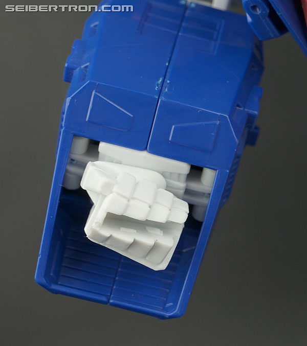 Transformers Masterpiece Ultra Magnus (Image #327 of 377)