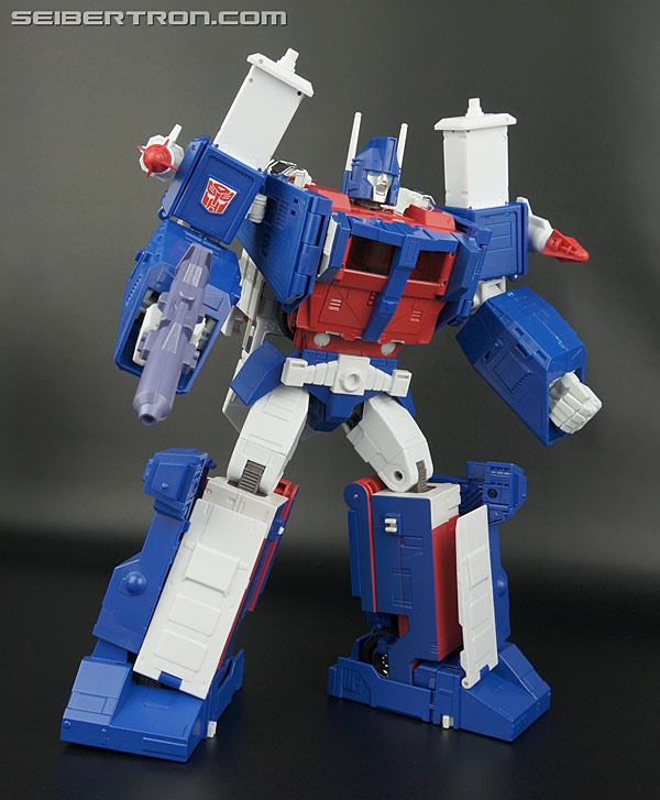 Transformers Masterpiece Ultra Magnus Toy Gallery (Image #341 of 377)