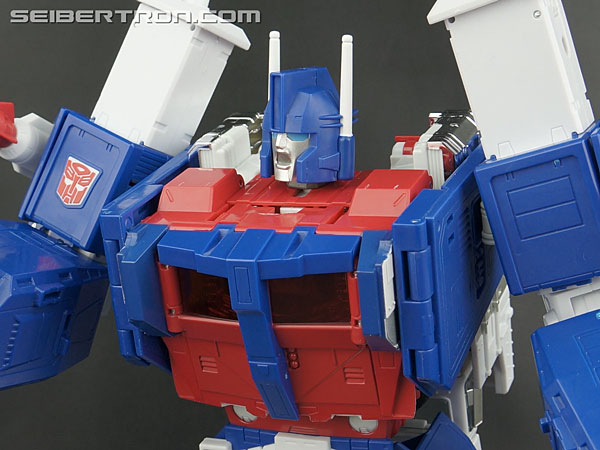 Transformers Masterpiece Ultra Magnus (Image #343 of 377)