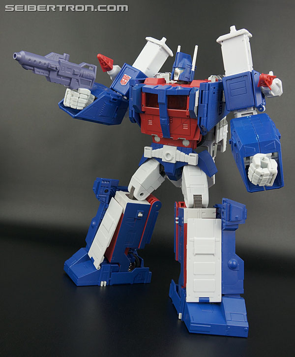 Transformers Masterpiece Ultra Magnus Toy Gallery (Image #346 of 377)