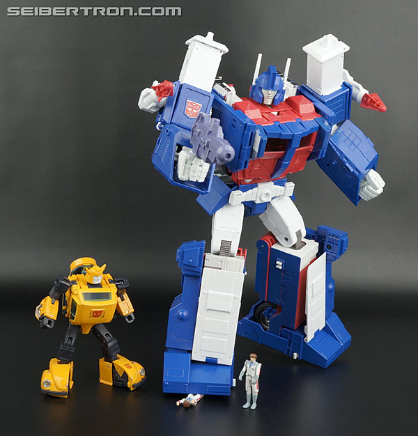 Transformers Masterpiece Ultra Magnus (Image #374 of 377)