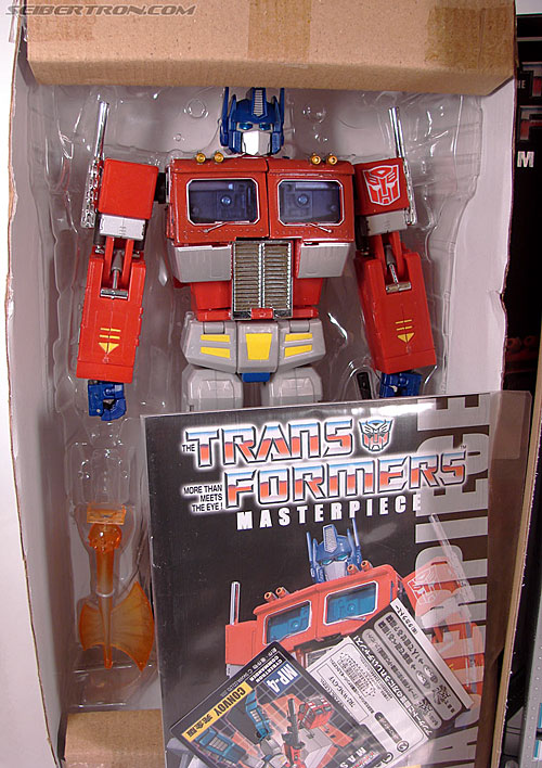 Transformers Masterpiece Optimus Prime (MP-04) (Convoy (MP-04)) (Image #24 of 263)