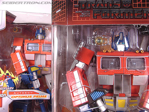 Transformers Masterpiece Optimus Prime (20th Anniversary) (Convoy) (Image #25 of 179)