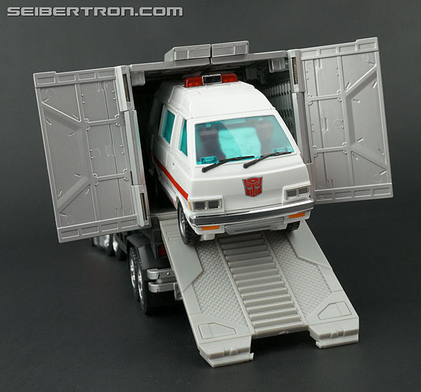 Transformers Masterpiece Ratchet (Image #68 of 257)