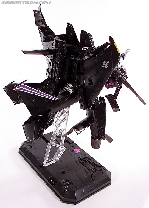 transformers skywarp masterpiece