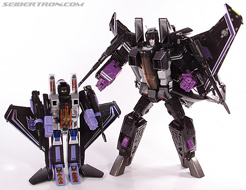 Transformers Masterpiece Skywarp (MP-06) (Image #203 of 207)