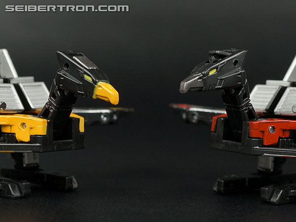 Transformers Masterpiece Laserbeak (Condor) (Image #117 of 180)