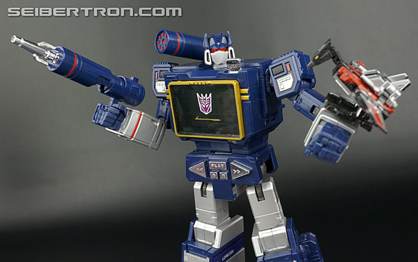 Transformers Masterpiece Soundwave (Image #294 of 325)