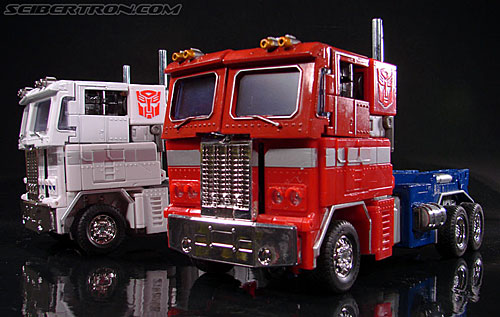 Transformers Masterpiece Ultra Magnus (MP-02) (Image #56 of 216)
