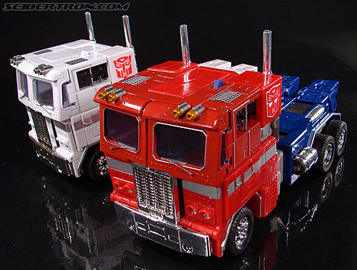 Transformers Masterpiece Ultra Magnus (MP-02) (Image #57 of 216)
