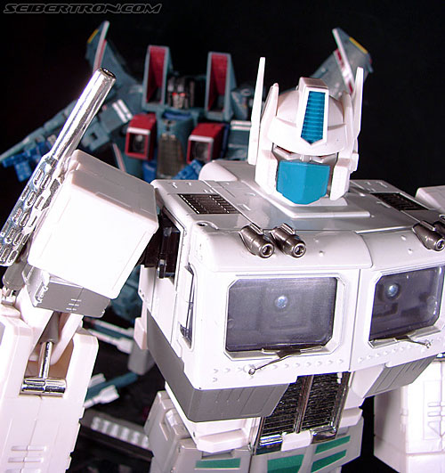 Transformers Masterpiece Ultra Magnus (MP-02) (Image #185 of 216)