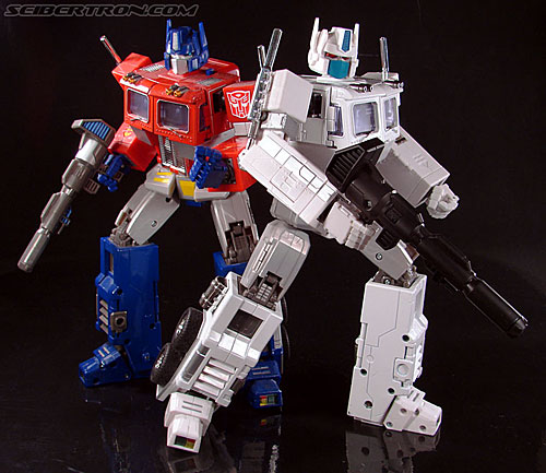 Transformers Masterpiece Ultra Magnus (MP-02) (Image #190 of 216)
