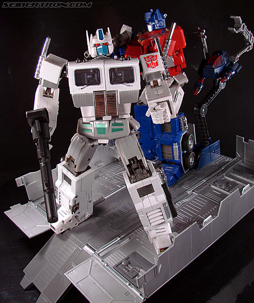 Transformers Masterpiece Ultra Magnus (MP-02) (Image #200 of 216)