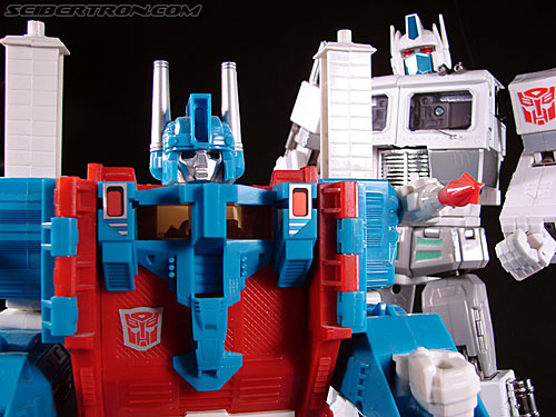 Transformers Masterpiece Ultra Magnus (MP-02) (Image #206 of 216)