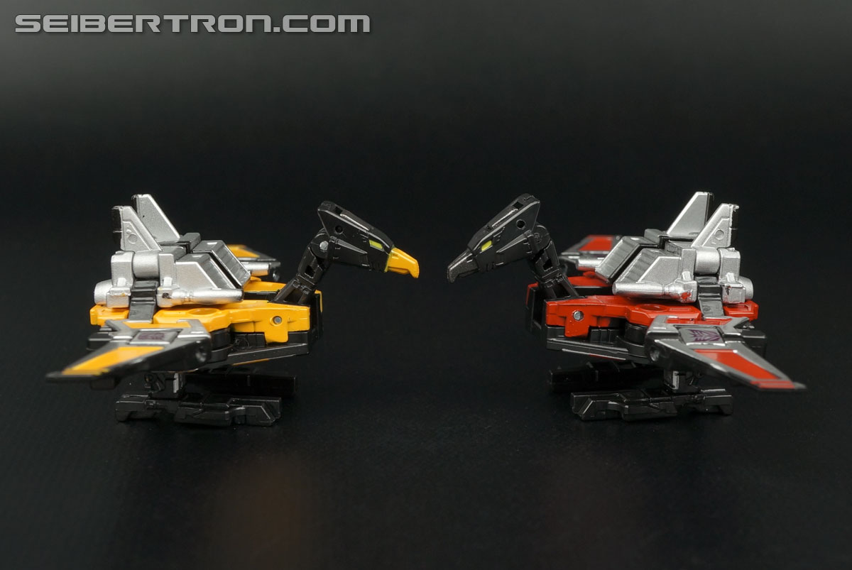 Transformers Masterpiece Laserbeak (Condor) (Image #118 of 180)