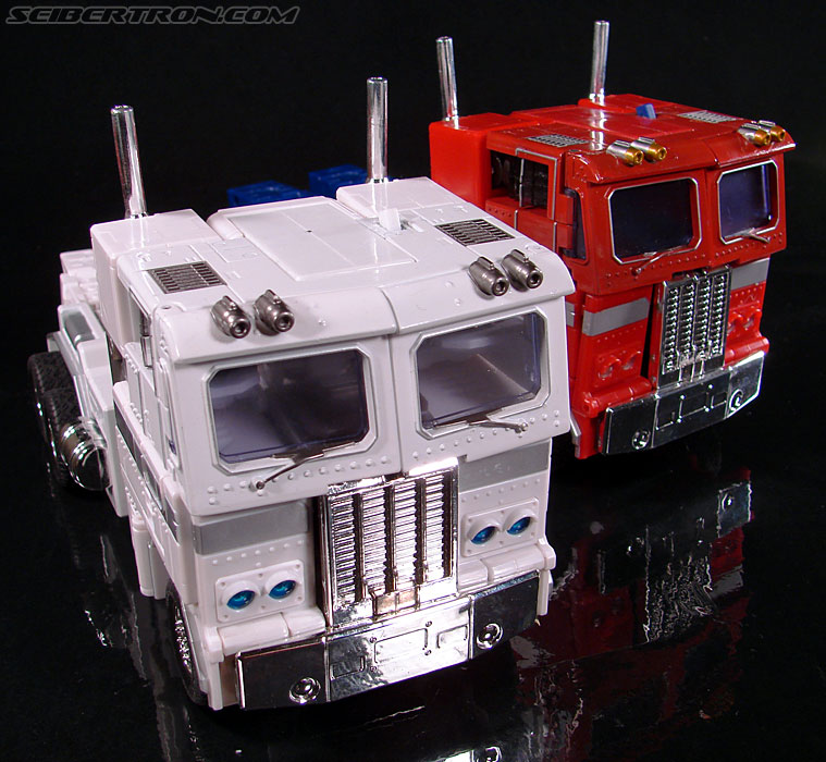 Transformers Masterpiece Ultra Magnus (MP-02) (Image #55 of 216)