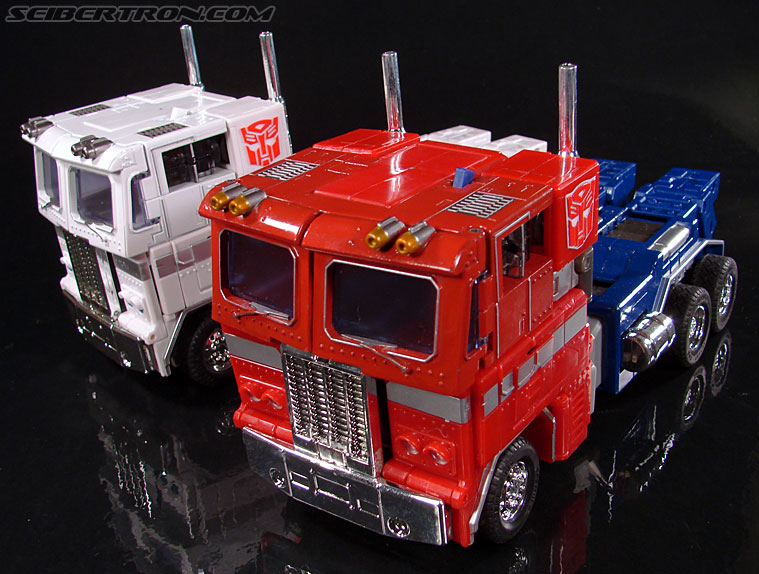 Transformers Masterpiece Ultra Magnus (MP-02) (Image #57 of 216)