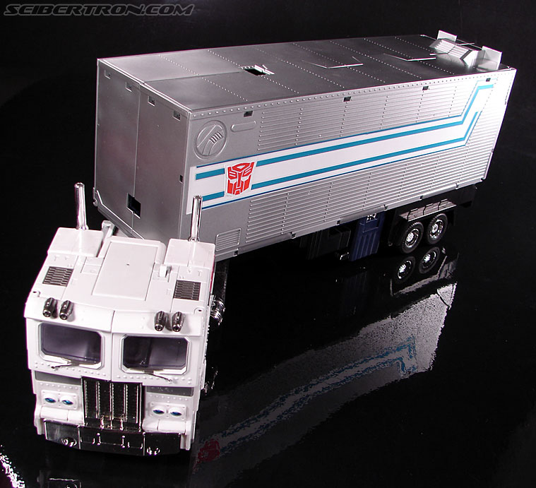 Transformers Masterpiece Ultra Magnus (MP-02) (Image #67 of 216)