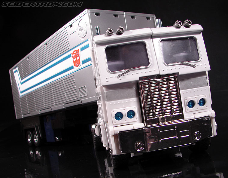 Transformers Masterpiece Ultra Magnus (MP-02) (Image #71 of 216)
