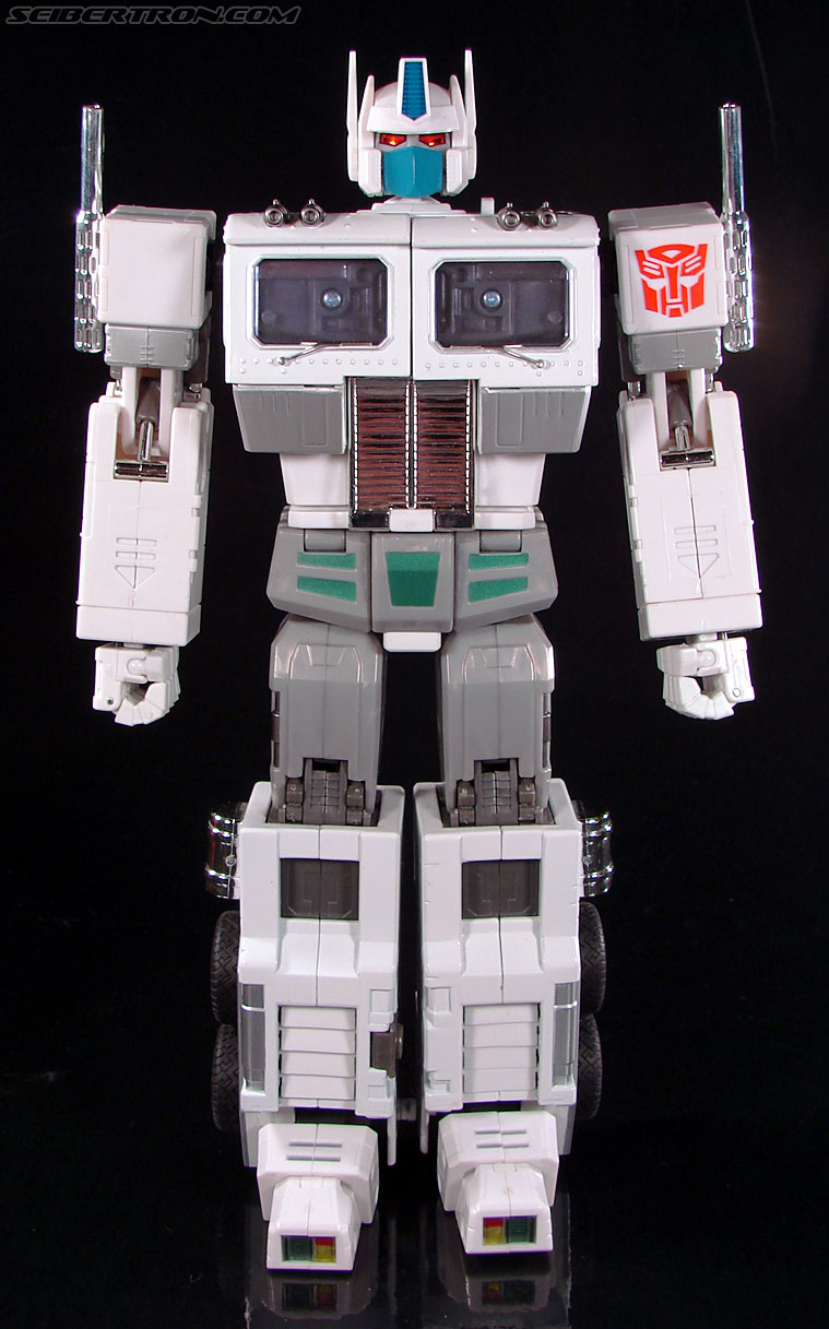 Transformers Masterpiece Ultra Magnus (MP-02) (Image #83 of 216)