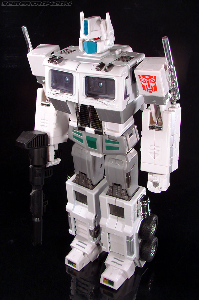 Transformers Masterpiece Ultra Magnus (MP-02) (Image #98 of 216)