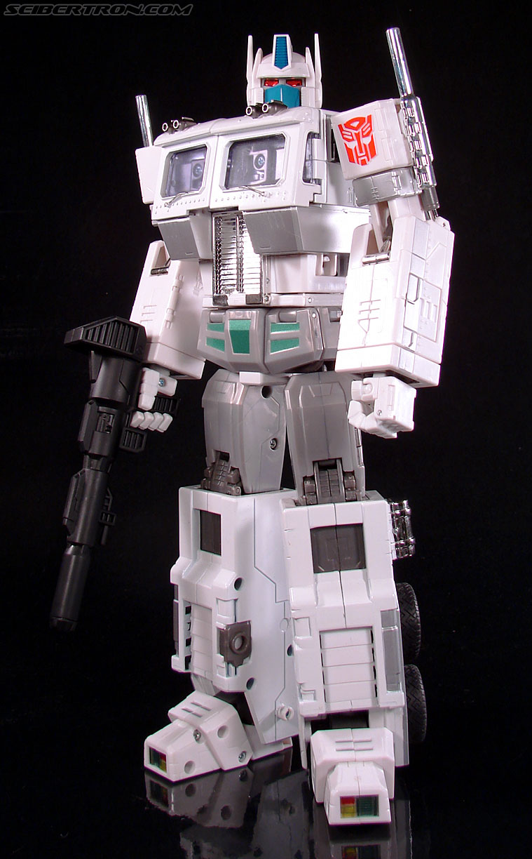 Transformers Masterpiece Ultra Magnus (MP-02) (Image #100 of 216)