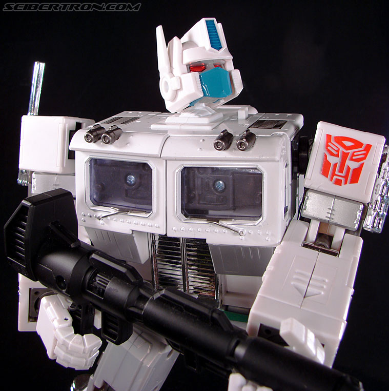 Transformers Masterpiece Ultra Magnus (MP-02) (Image #110 of 216)