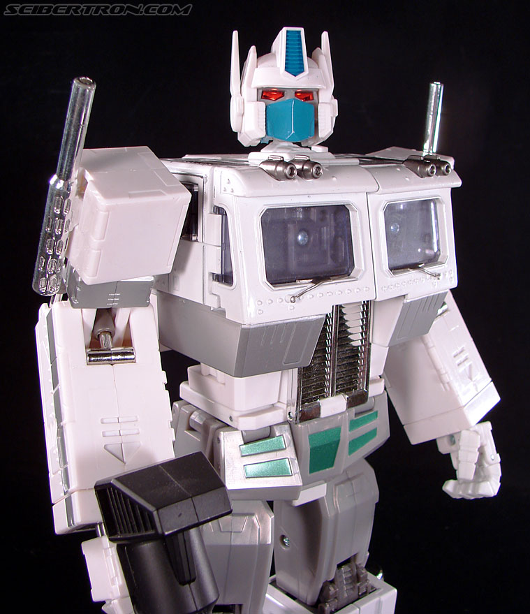 Transformers Masterpiece Ultra Magnus (MP-02) (Image #118 of 216)