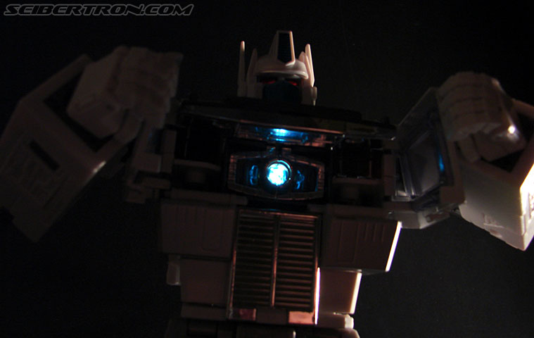 Transformers Masterpiece Ultra Magnus (MP-02) (Image #135 of 216)