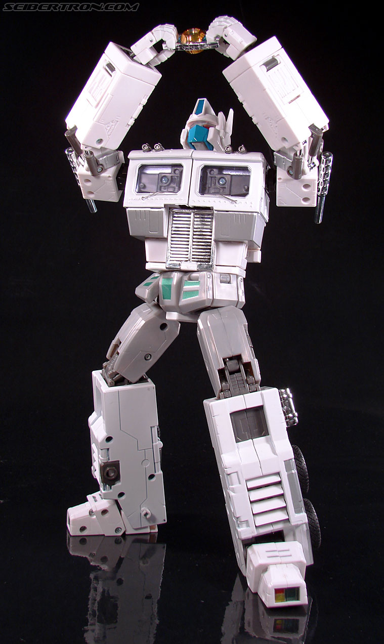 Transformers Masterpiece Ultra Magnus (MP-02) (Image #141 of 216)