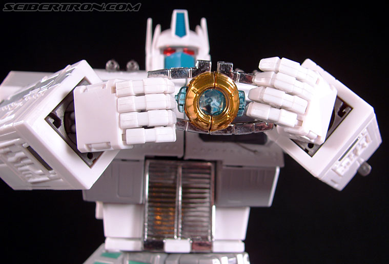 Transformers Masterpiece Ultra Magnus (MP-02) (Image #146 of 216)