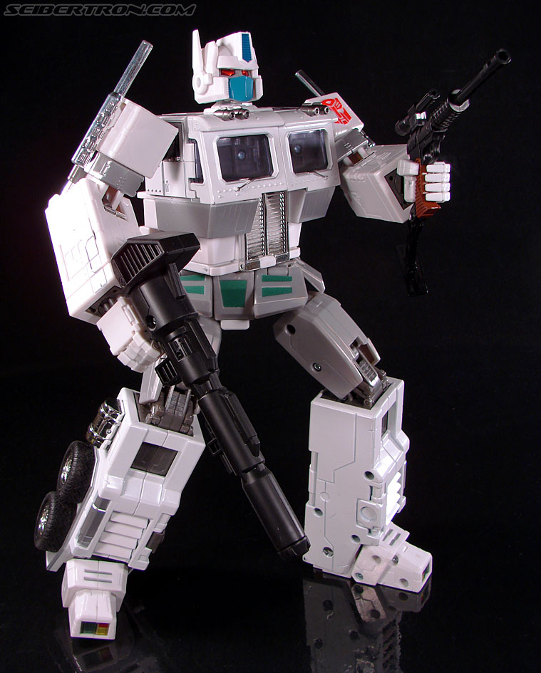 Transformers Masterpiece Ultra Magnus (MP-02) (Image #158 of 216)