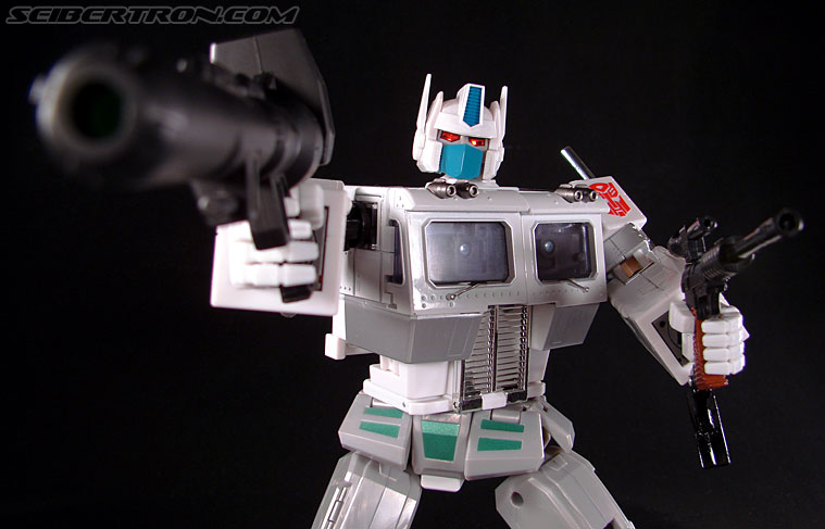 Transformers Masterpiece Ultra Magnus (MP-02) (Image #164 of 216)