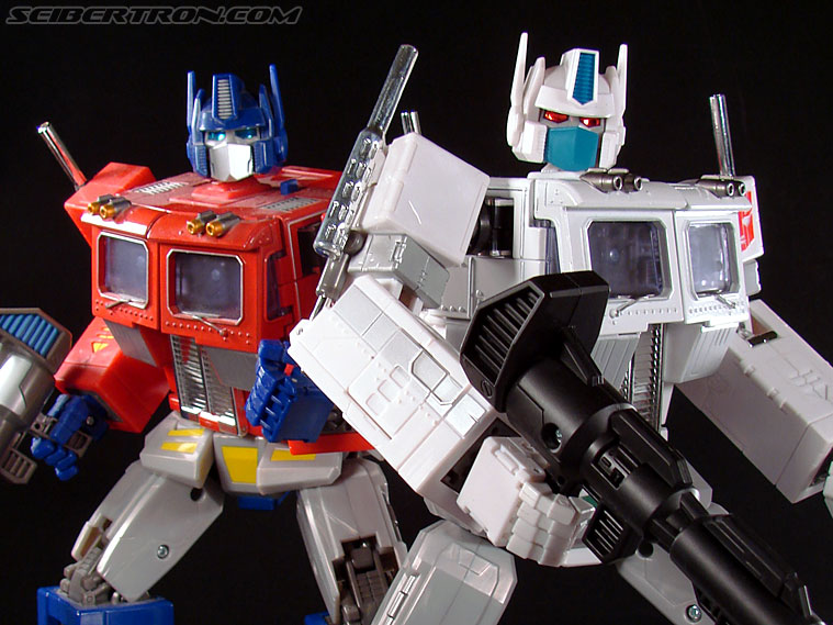 Transformers Masterpiece Ultra Magnus (MP-02) (Image #195 of 216)