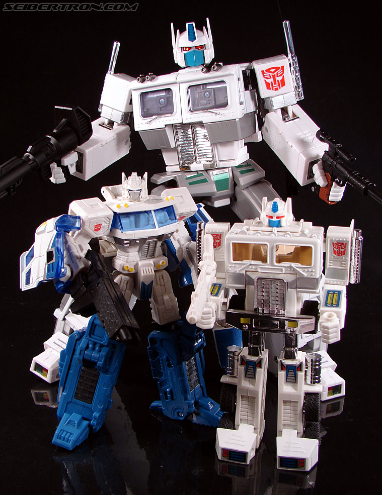 Transformers Masterpiece Ultra Magnus (MP-02) (Image #213 of 216)