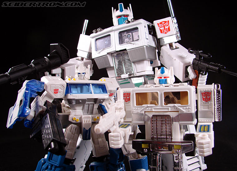 Transformers Masterpiece Ultra Magnus (MP-02) (Image #214 of 216)