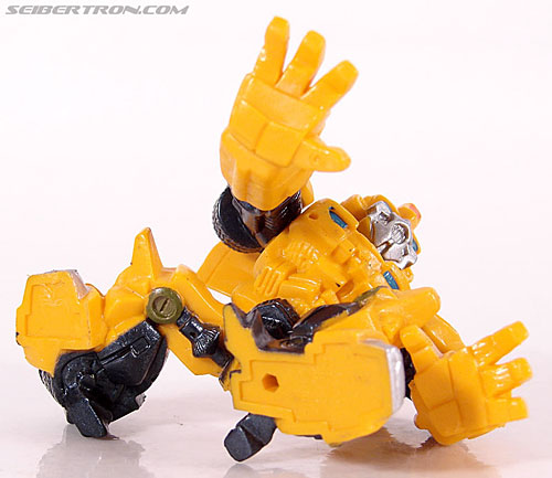 Transformers Robot Heroes Bumblebee (ROTF) (Image #20 of 38)