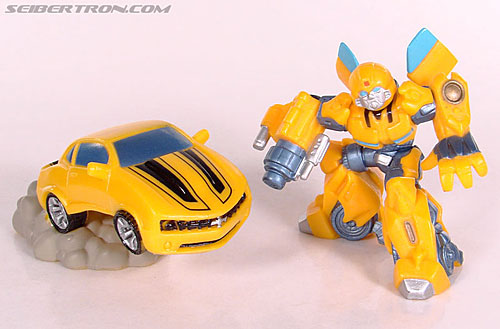 Transformers Robot Heroes Bumblebee (ROTF) vehicle (Image #18 of 24)
