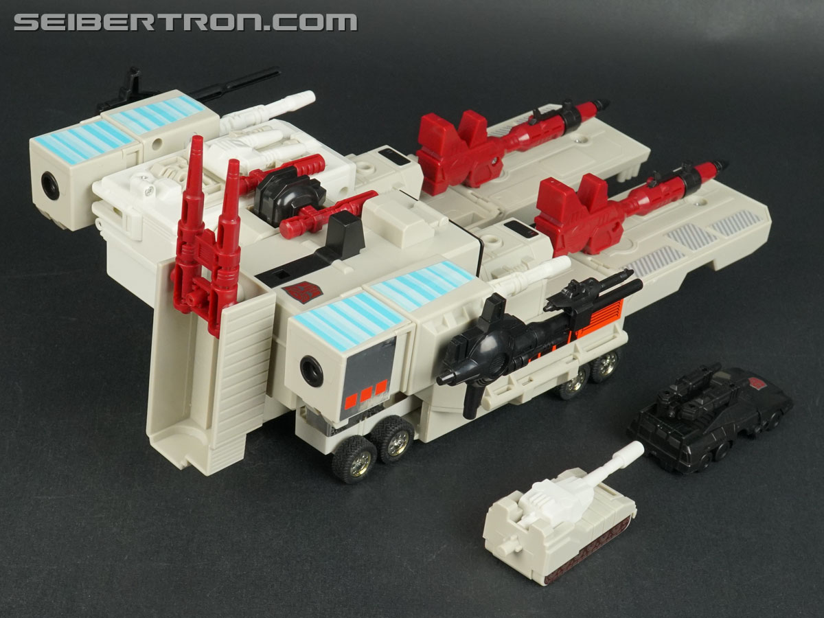 Transformers Encore Metroplex (Reissue) (Image #37 of 163)