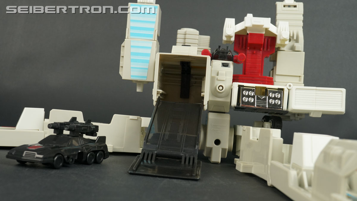 Transformers Encore Metroplex (Reissue) (Image #60 of 163)