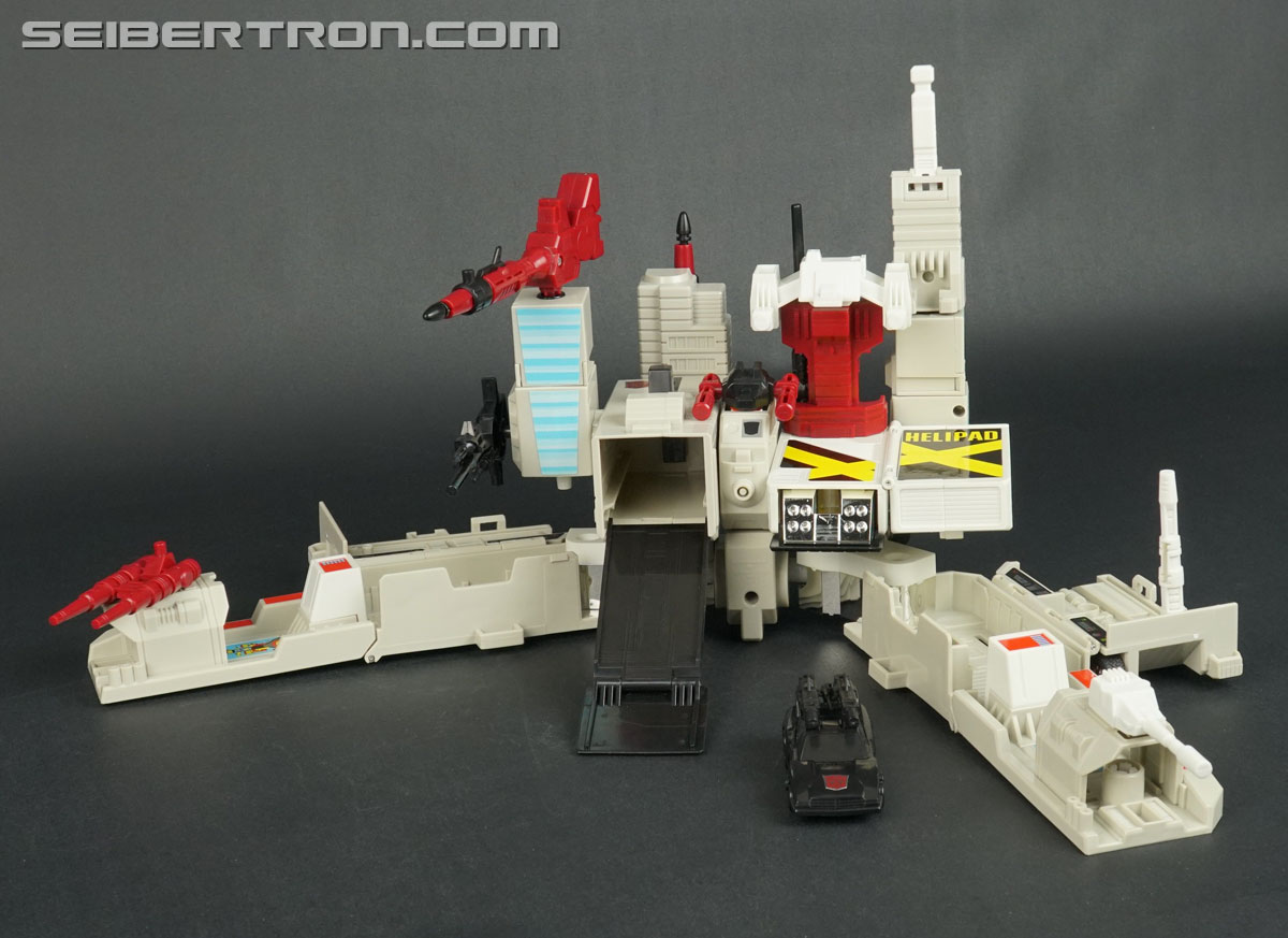Transformers Encore Metroplex (Reissue) (Image #74 of 163)