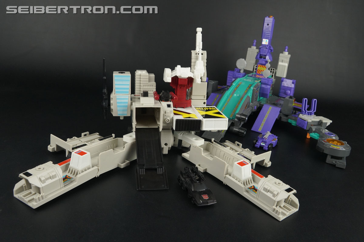 Transformers Encore Metroplex (Reissue) (Image #82 of 163)