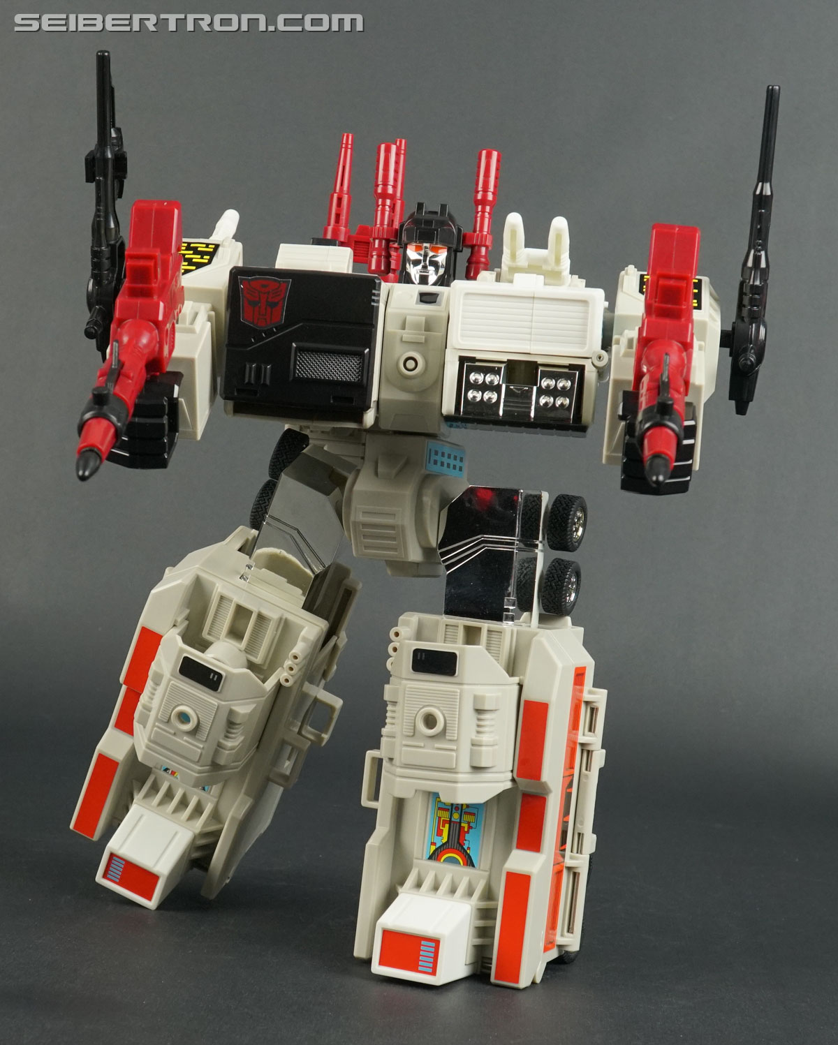 Transformers Encore Metroplex (Reissue) (Image #119 of 163)