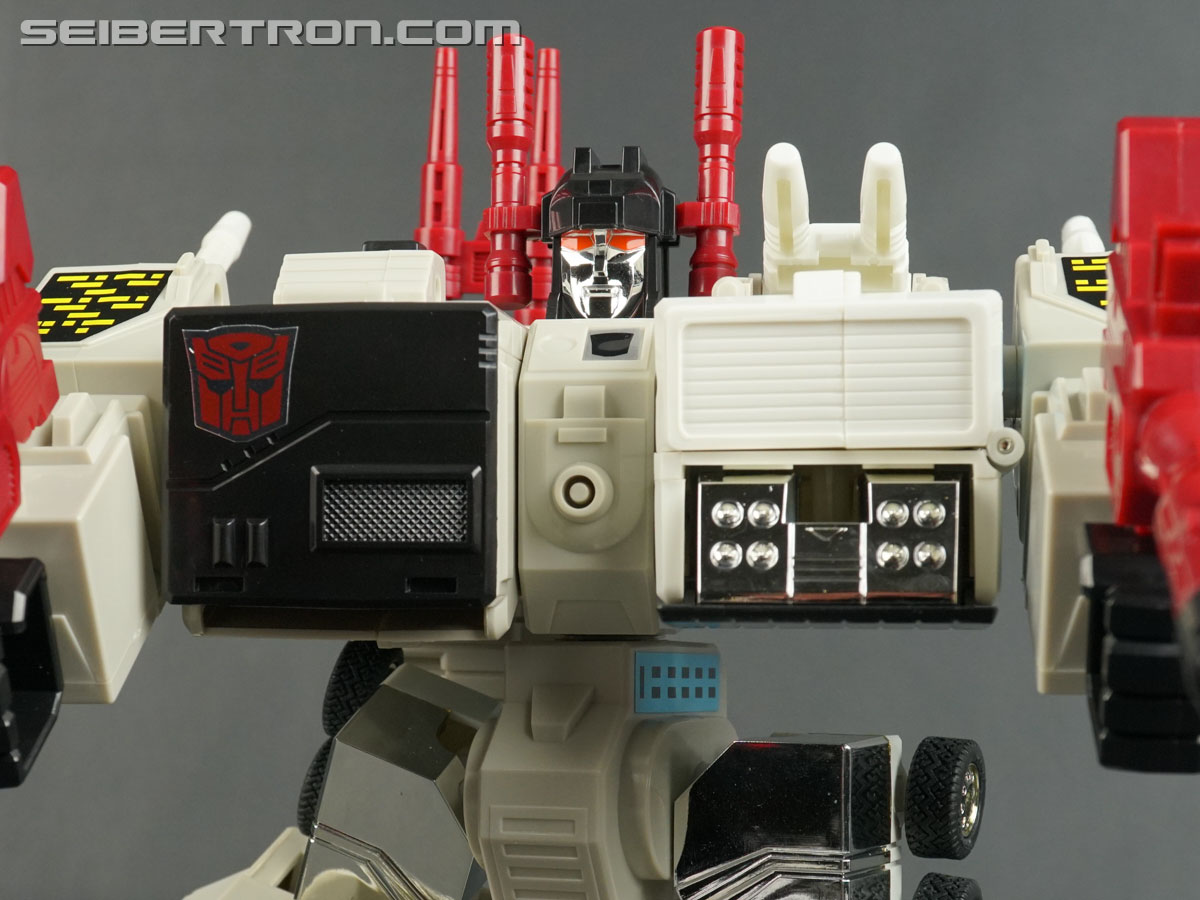 Transformers Encore Metroplex (Reissue) (Image #121 of 163)